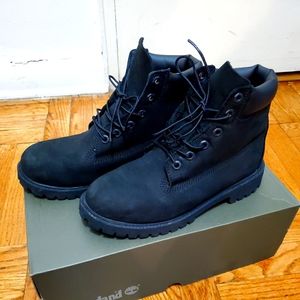 Black Timberland 6" Premium